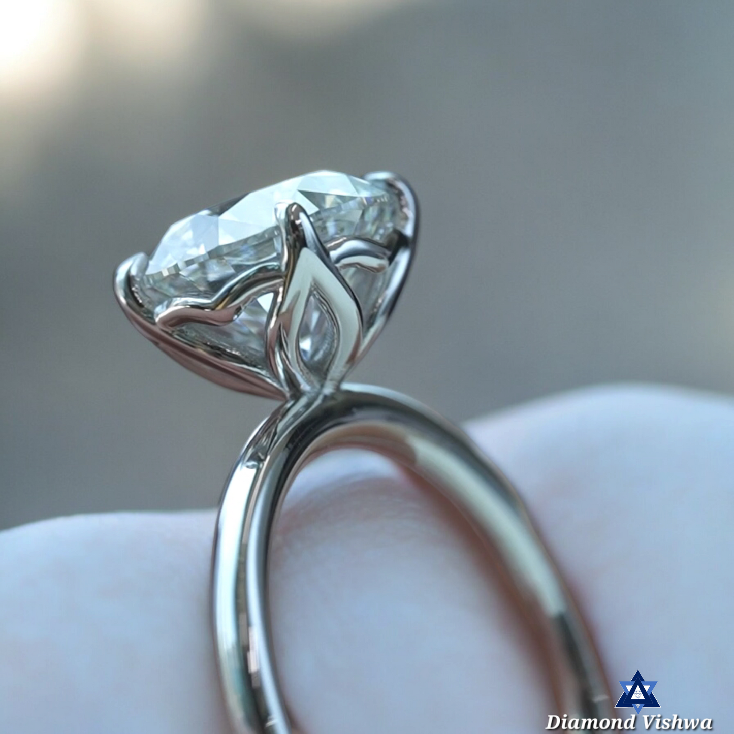 Round Cut Lab Grown Diamond Engagement Ring - Exquisite Handcrafted Prong Set Unique Design | Perfect Commitment/Proposal Gift for Her