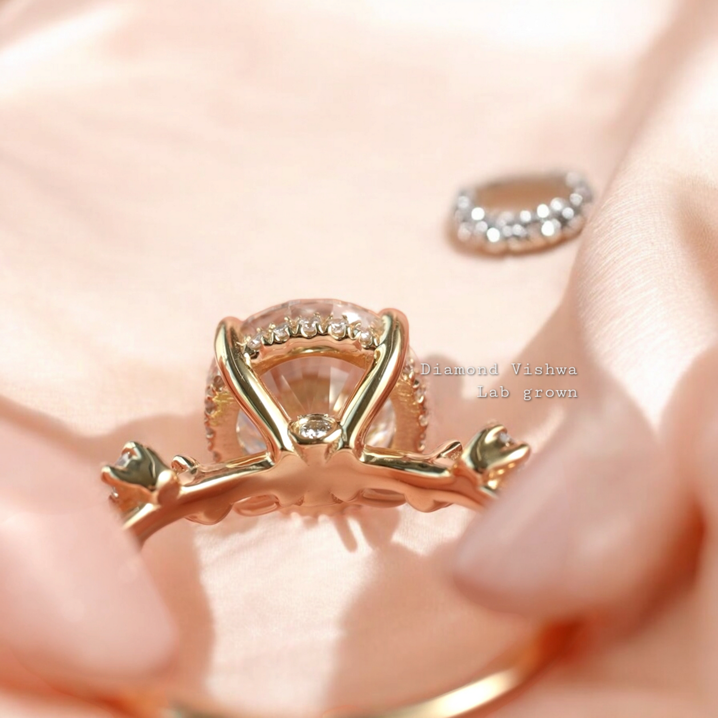 2.5CT Round Cut Lab Grown Diamond Hidden halo Engagement Ring Wedding Ring Anniversary Ring Gift for Her Luxury Ring