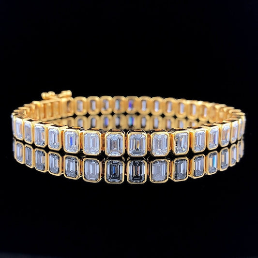 Emerald Moissanite Diamond Tennis Bracelet, Luxurious Gold Bezel Set, Elegant Jewelry for Women, Perfect Anniversary Gift