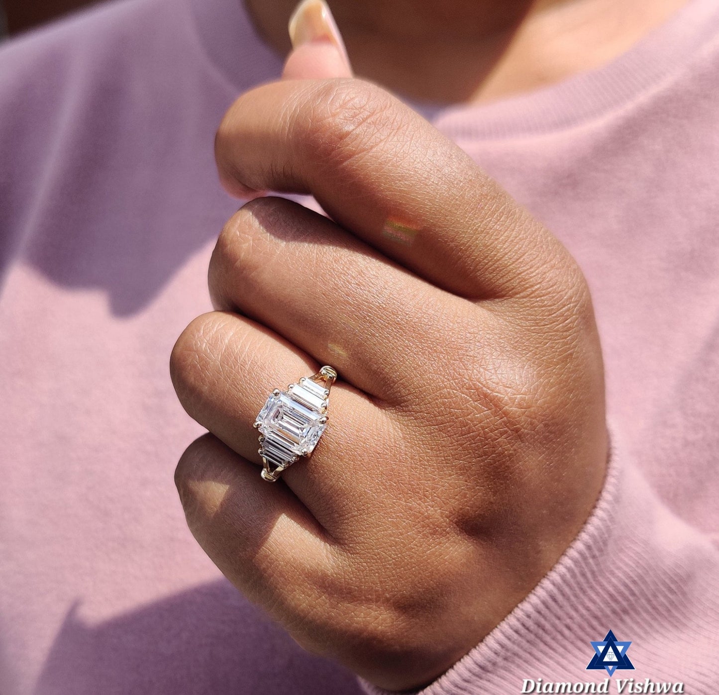 2.78 CT Vintage Emerald Cut Colorless Moissanite Engagement Ring - Split Shank Baguette