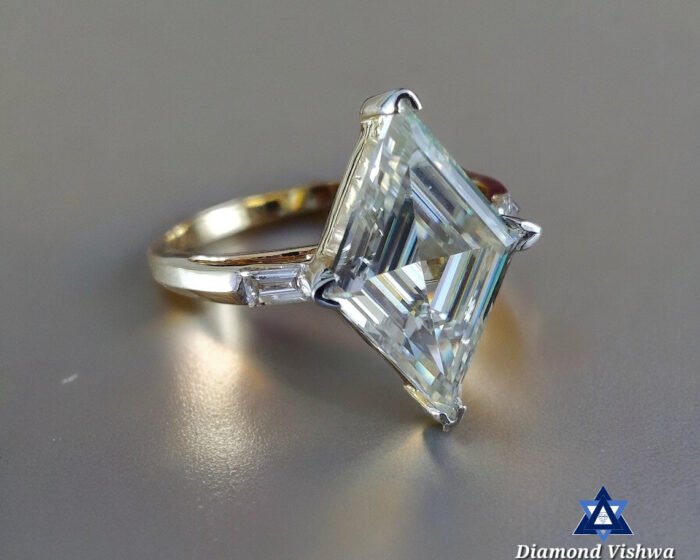 4.5 Carat Lozenge Moissanite Three Stone Engagement Wedding Ring with Baguettes in 14K Yellow Gold - Image 2