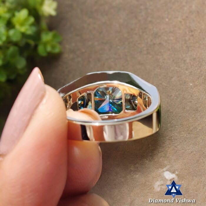 6.41 CT Aqua Blue Green Radiant 3-Stone Men's Moissanite Ring - Trapezoid Side Stones - Image 4