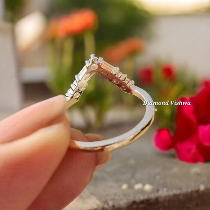 0.27 CT Baguette & Round Lab Grown Diamond V-Shaped Chevron Wedding Band - Image 5